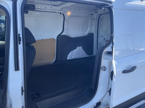 Used 2020 Ford Transit Connect XL FWD image 13