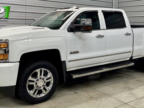 Used 2017 Chevrolet Silverado 2500 High Country w/ Duramax Plus Package image 1
