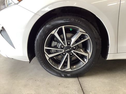 Certified 2024 Kia Forte LXS FWD image 19