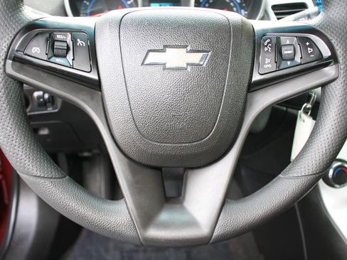 Used 2016 Chevrolet Cruze LT image 12