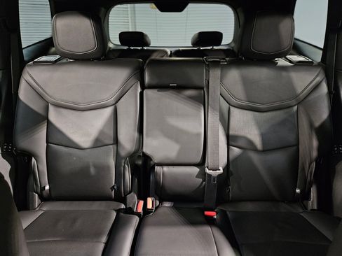 Used 2024 Cadillac XT6 Premium Luxury image 13