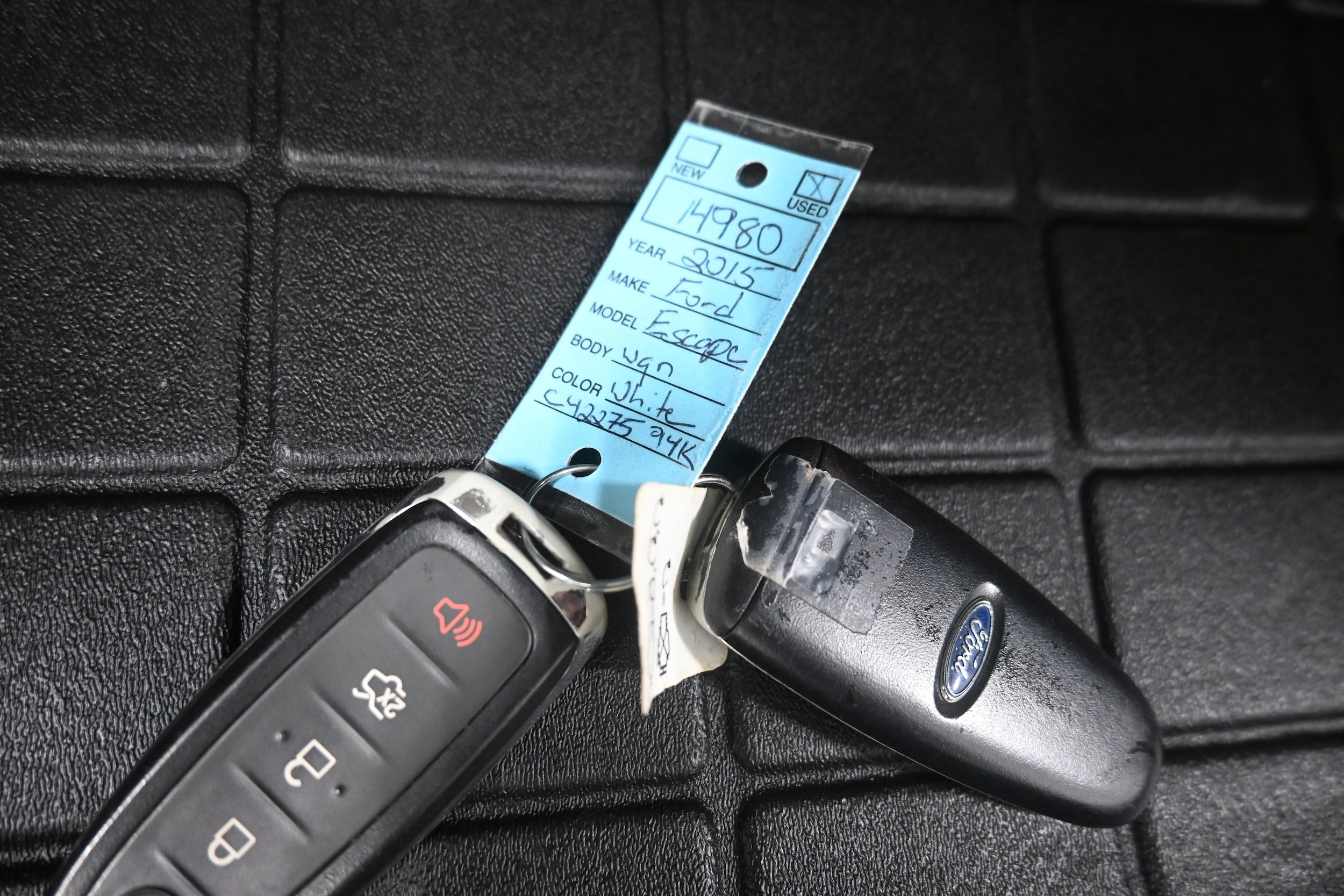 Used 2015 Ford Escape Titanium w/ Equipment Group 301A AWD/4WD image 39