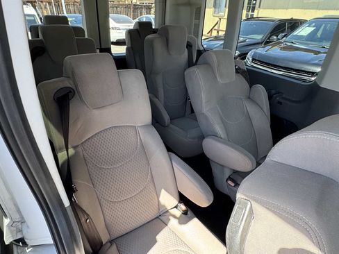 Used 2023 Ford Transit 350 XLT RWD image 19