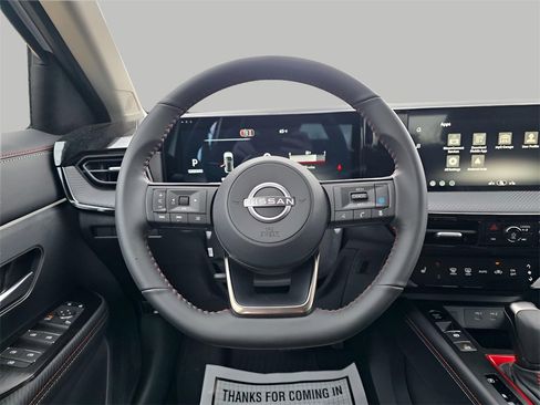 New 2026 Nissan Kicks SR image 18