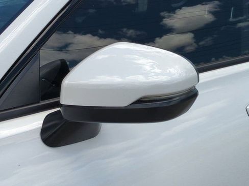 New 2027 Honda HR-V EX-L image 10