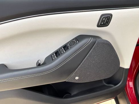 Used 2022 Ford Mustang Mach-E Premium image 13