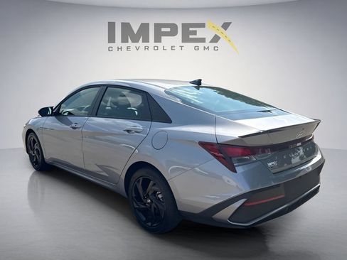 Used 2026 Hyundai Elantra Sport FWD image 3
