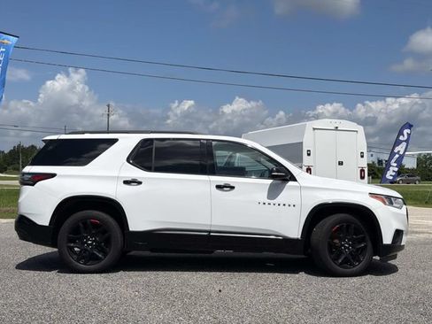 Used 2018 Chevrolet Traverse Premier w/ Redline Edition FWD image 6