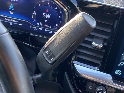 Used 2025 Chevrolet Silverado 1500 LT image 15