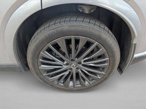 Used 2025 Lexus RX 350 w/ Luxury Package image 8