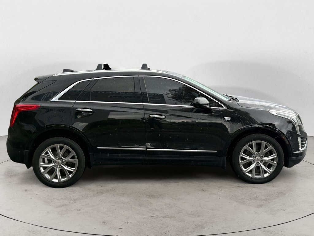Used 2017 Cadillac XT5 Premium Luxury w/ Driver Assist Package AWD/4WD image 4