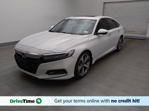 Used 2018 Honda Accord Touring image 1