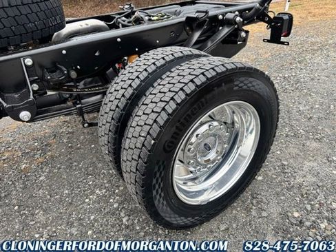 New 2026 Ford F450 Lariat image 10