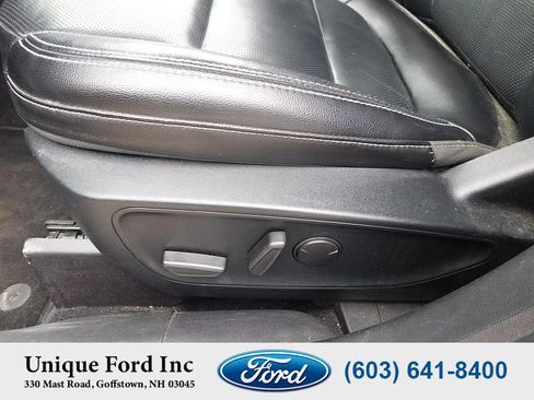 Used 2020 Ford Escape Titanium AWD/4WD image 13