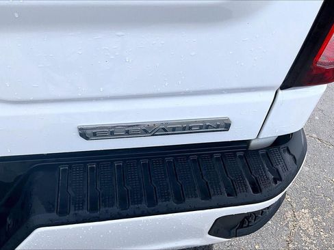 Used 2023 GMC Sierra 1500 Elevation AWD/4WD image 6
