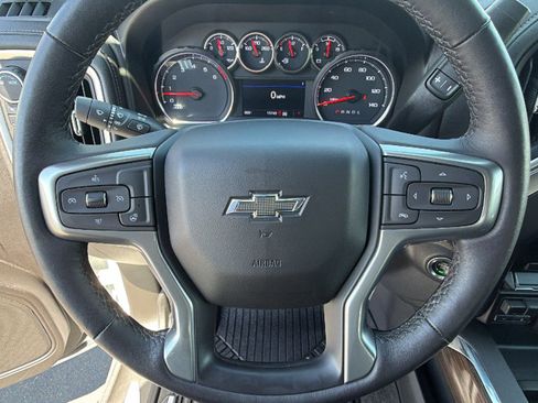 Used 2021 Chevrolet Silverado 1500 LT Trail Boss w/ Convenience Package II AWD/4WD image 18