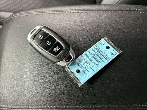 Used 2020 Hyundai Santa Fe SEL AWD/4WD image 12