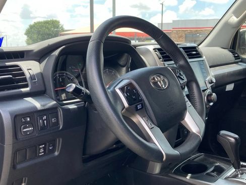Used 2022 Toyota 4Runner TRD Sport RWD image 9