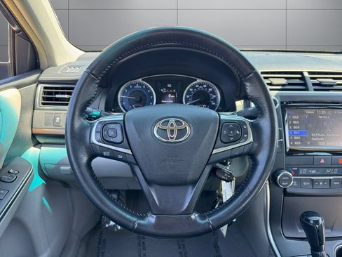 Certified 2016 Toyota Camry XLE FWD image 13