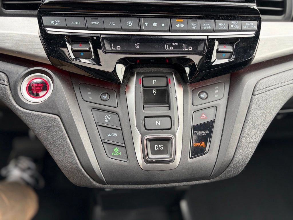 Used 2025 Honda Odyssey Sport-L image 39