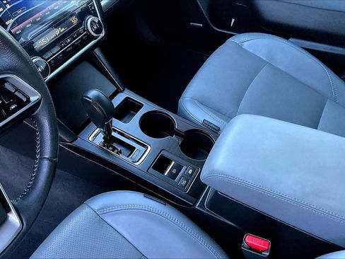 Used 2019 Subaru Outback 3.6R Limited w/ Popular Package #2 image 13