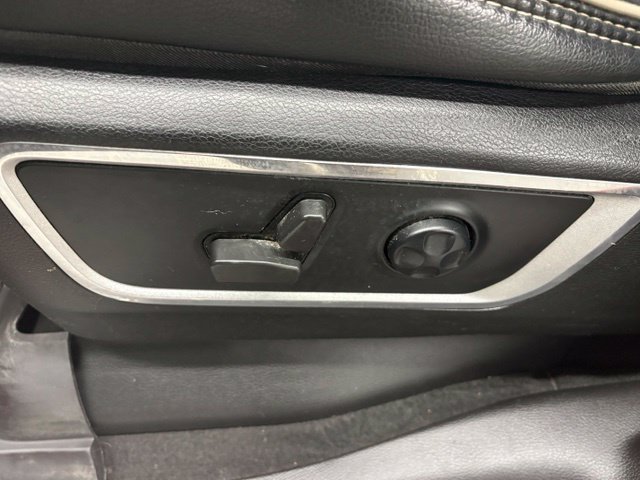 Used 2021 RAM 1500 Laramie AWD/4WD image 17