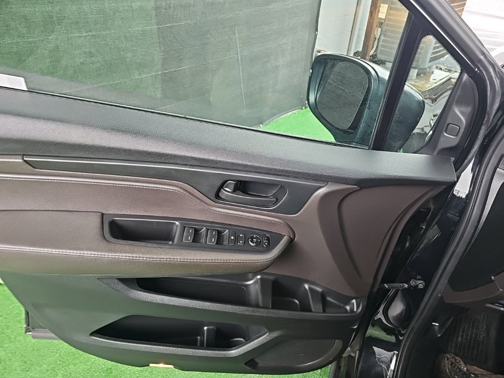 Used 2019 Honda Odyssey EX image 36