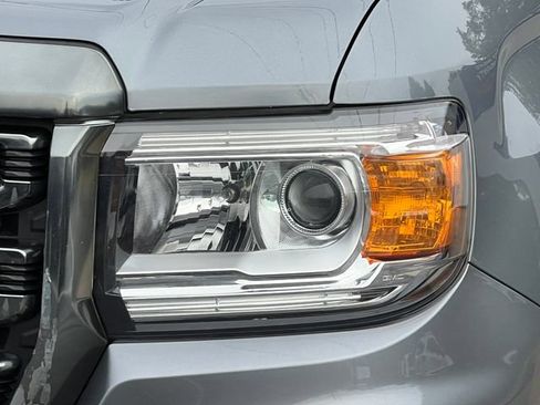 Used 2022 GMC Canyon AT4 AWD/4WD image 38