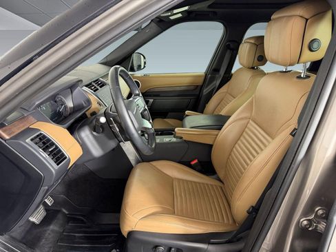 Used 2023 Land Rover Discovery S R-Dynamic AWD/4WD image 5