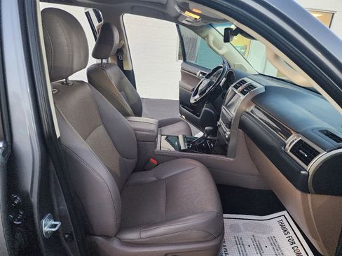 Used 2021 Lexus GX 460 Premium w/ Premium Package image 15