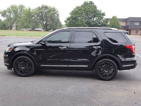 Used 2018 Ford Explorer Limited AWD/4WD image 9