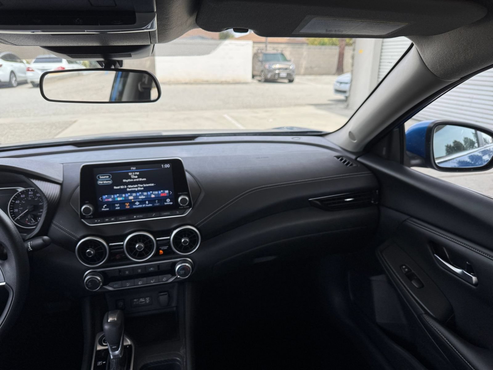 Used 2025 Nissan Sentra SV FWD image 33