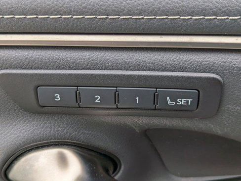 Certified 2022 Lexus ES 350 w/ Premium Package image 20