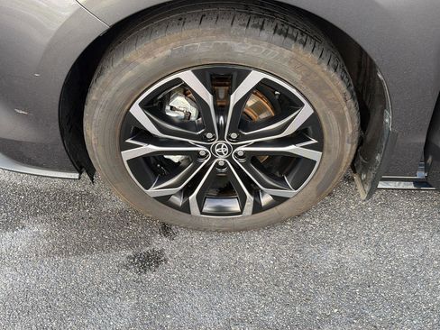Certified 2025 Toyota Sienna Platinum FWD image 37
