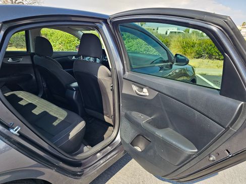 Used 2019 Kia Forte LXS FWD image 24