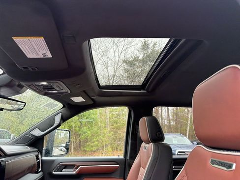 New 2026 GMC Sierra 2500 Denali Ultimate AWD/4WD image 18
