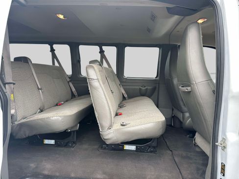 Used 2024 Chevrolet Express 3500 LT w/ LT Preferred Equipment Group RWD image 28