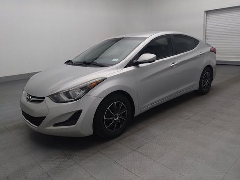 Used 2016 Hyundai Elantra SE FWD image 2