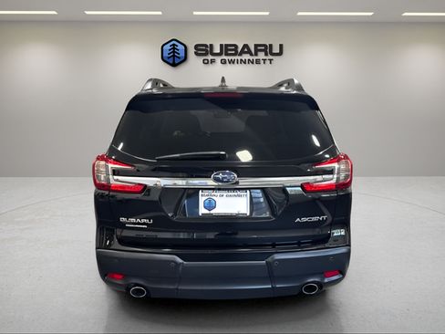 Used 2023 Subaru Ascent Premium w/ Convenience Package AWD/4WD image 4