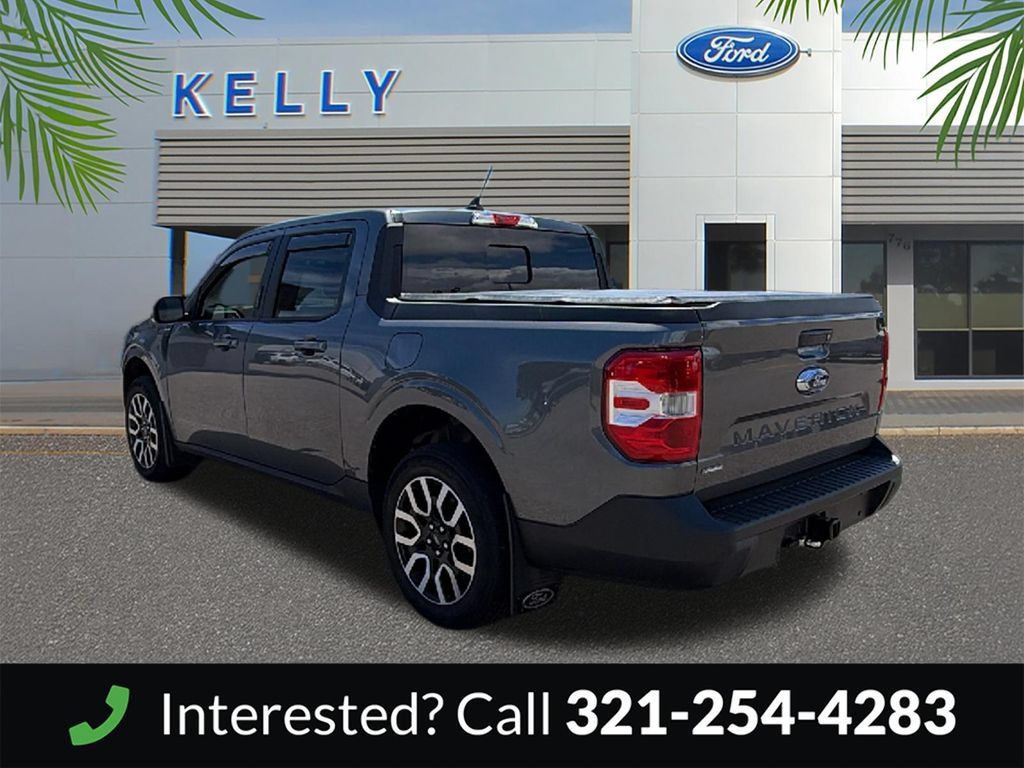 Used 2022 Ford Maverick Lariat FWD image 3