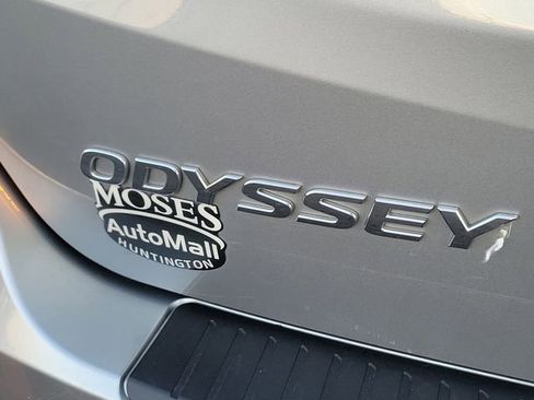 Used 2023 Honda Odyssey Elite image 11