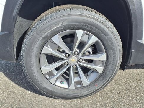 New 2026 Chevrolet Equinox LT FWD image 25