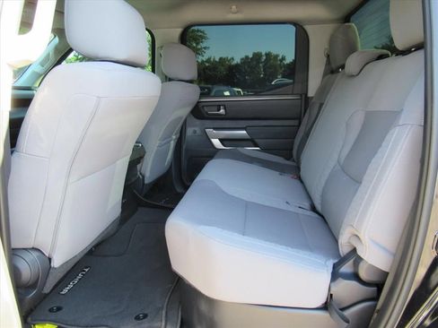 Used 2024 Toyota Tundra SR5 w/ SR5 Convenience Package AWD/4WD image 33