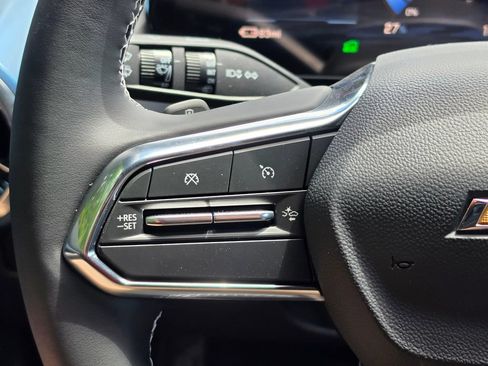 New 2026 Chevrolet Equinox EV LT AWD/4WD image 30