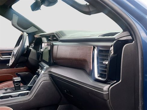 Used 2024 GMC Sierra 1500 Denali Ultimate image 31