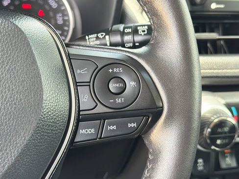 Used 2021 Toyota RAV4 XLE w/ Convenience Package AWD/4WD image 27