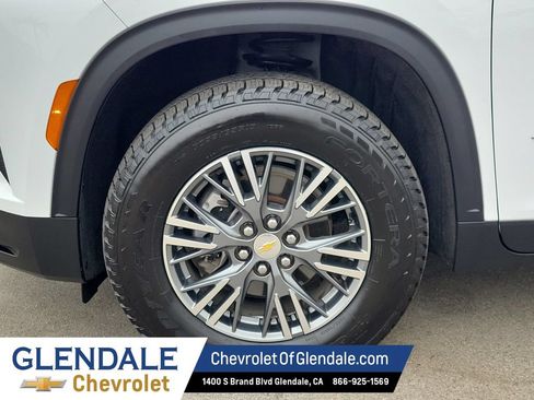 Certified 2024 Chevrolet Traverse LT AWD/4WD image 18