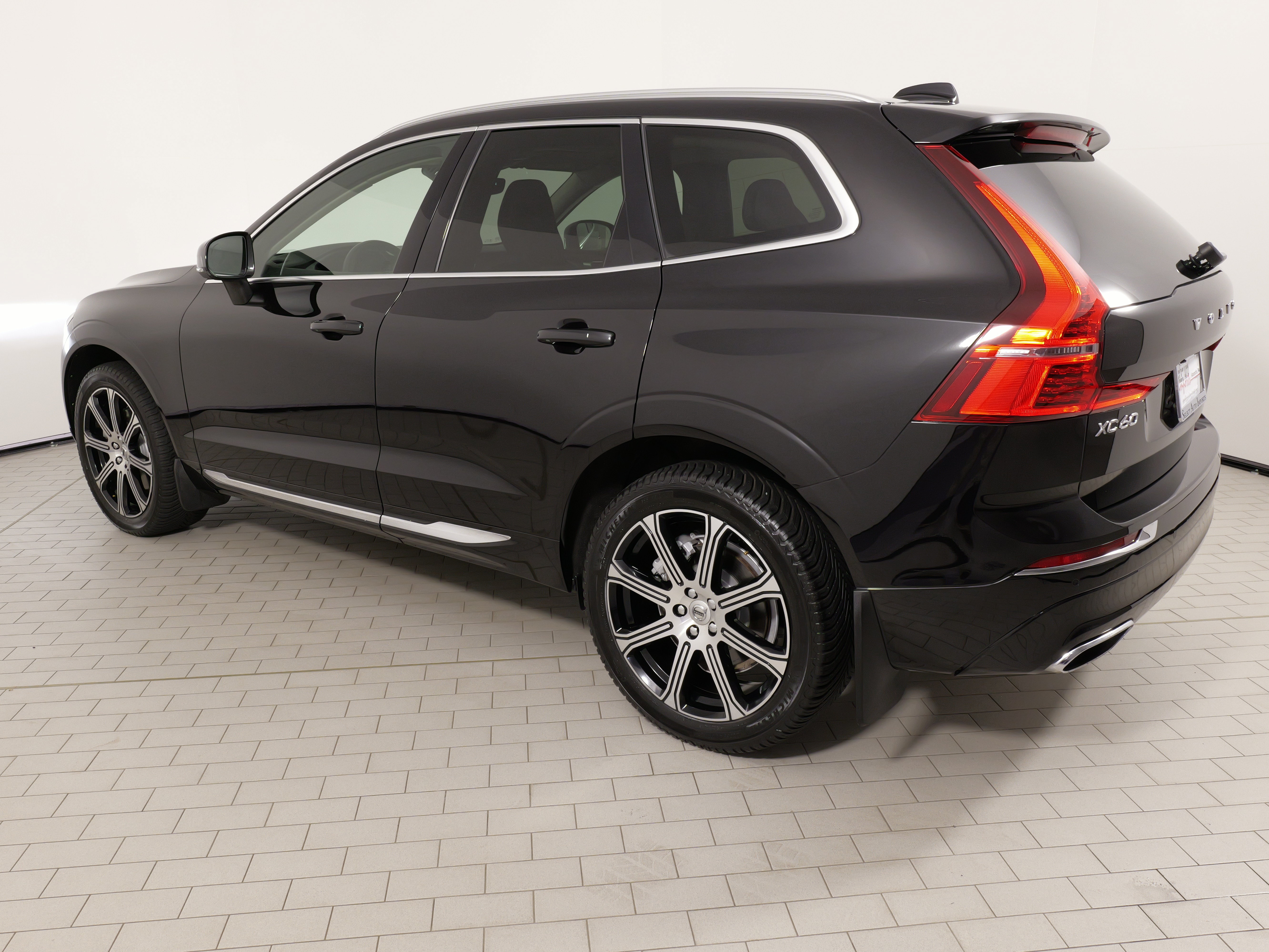 Used 2021 Volvo XC60 T6 Inscription w/ Advanced Package AWD/4WD image 15