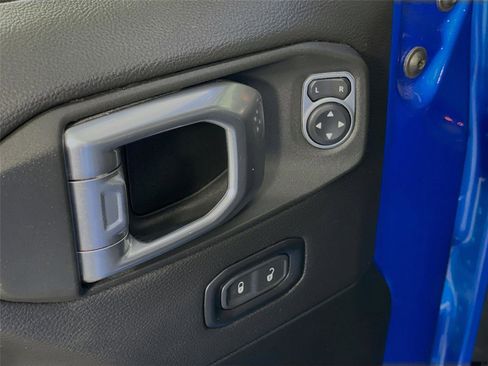 Used 2021 Jeep Gladiator Rubicon image 21