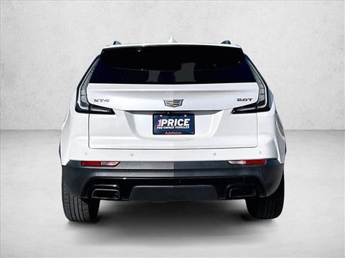 Used 2019 Cadillac XT4 Sport w/ Driver Awareness Package FWD image 4